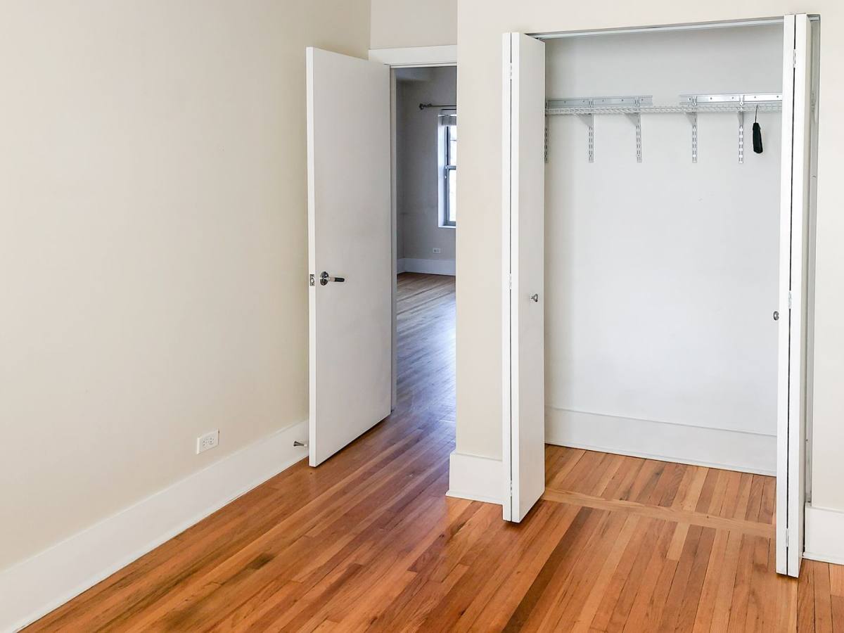Apartment for rent at 1849 W Cornelia Ave, Chicago, IL 60657