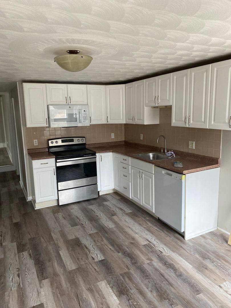 Apartment for rent at 1634 Capouse Ave, Scranton, PA 18509