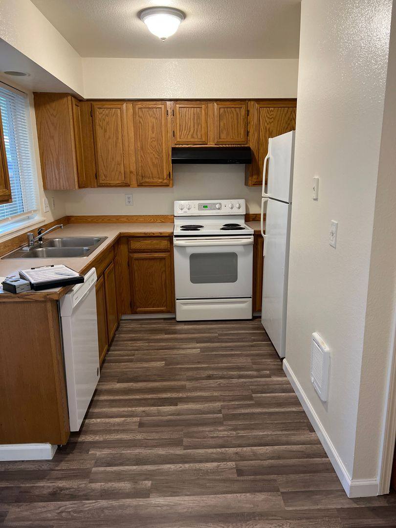 Apartment for rent at 1403-1407 S 18th Ave, Yakima, WA 98902