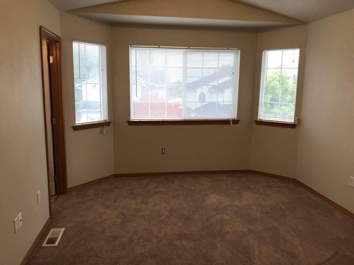 House for rent at 609 84th Ave SE, Lake Stevens, WA 98258