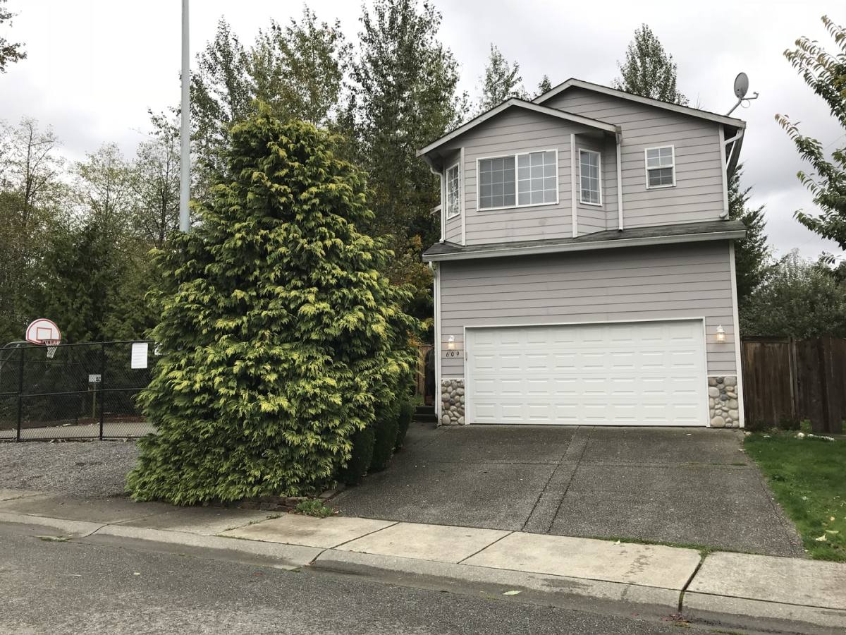 House for rent at 609 84th Ave SE, Lake Stevens, WA 98258
