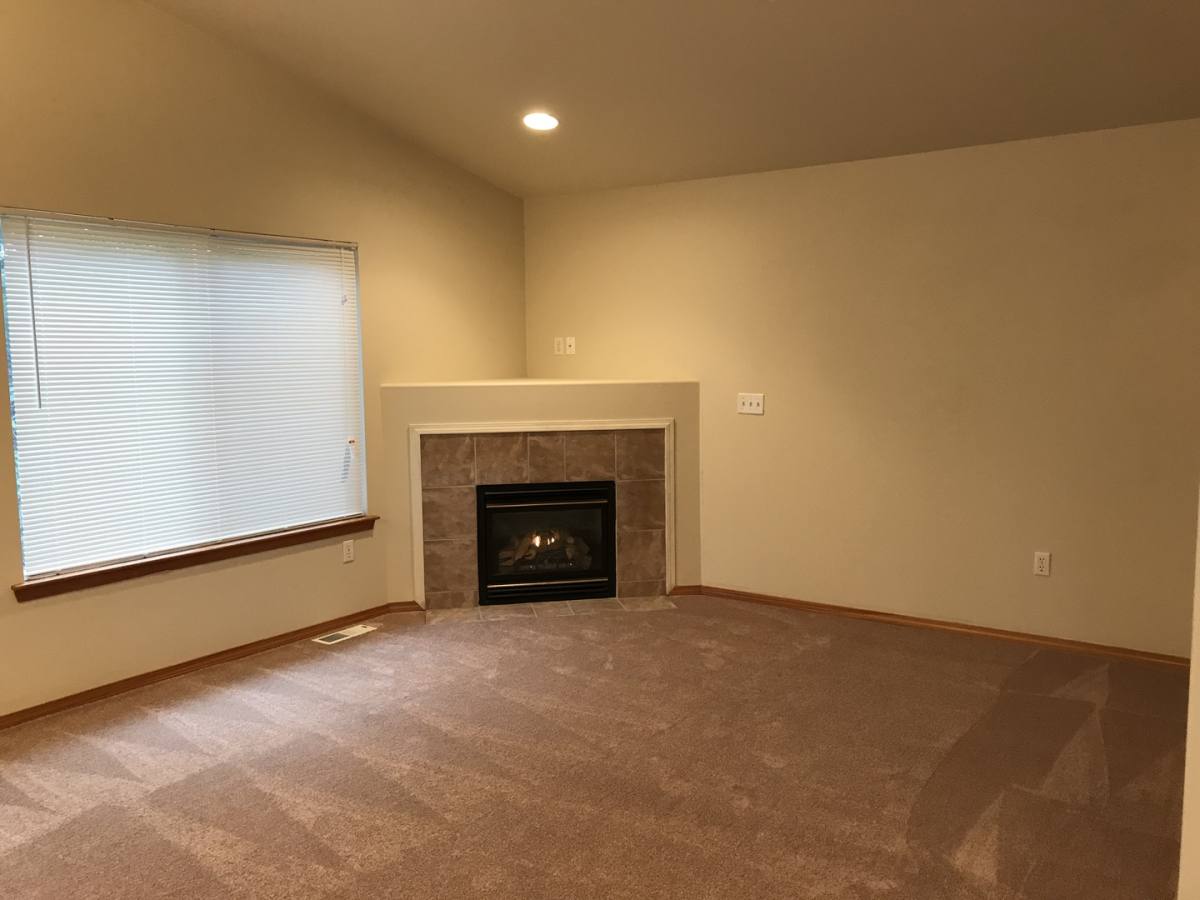 House for rent at 609 84th Ave SE, Lake Stevens, WA 98258