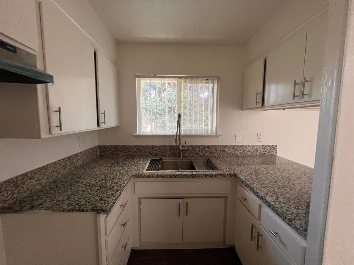 Apartment for rent at 7051 9th St, Buena Park, CA 90621