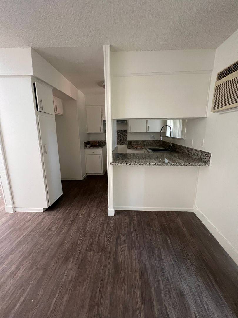 Apartment for rent at 7051 9th St, Buena Park, CA 90621