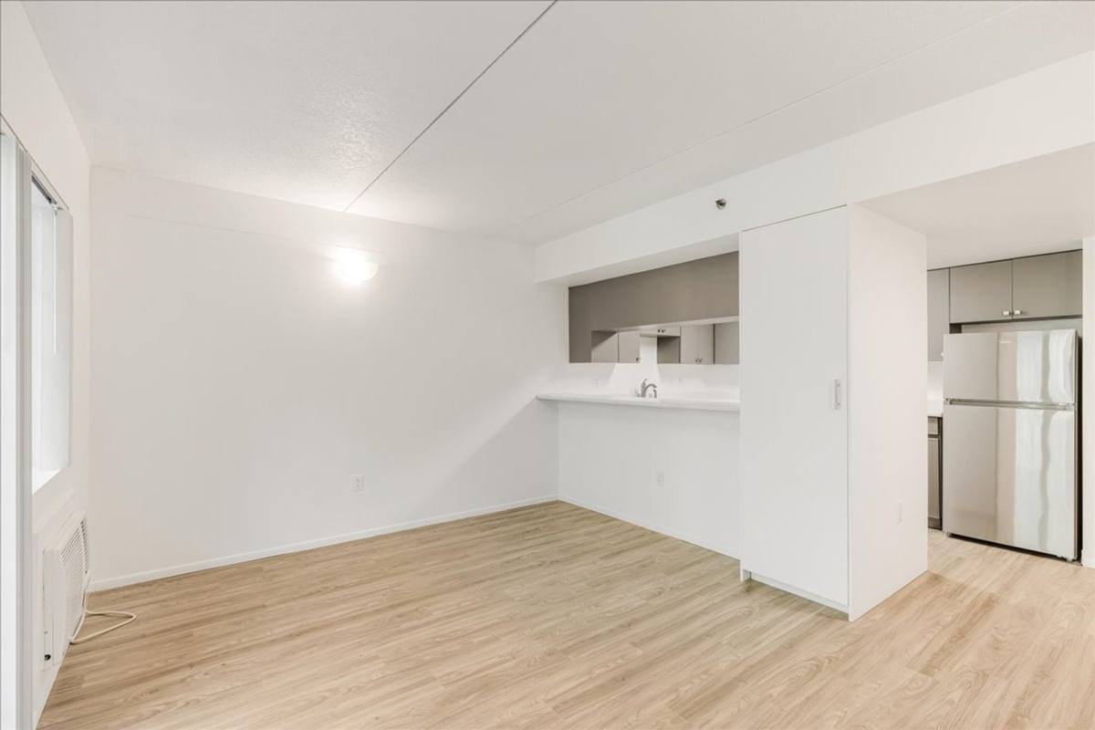 Apartment for rent at 1415 SW Park Ave, Portland, OR 97201