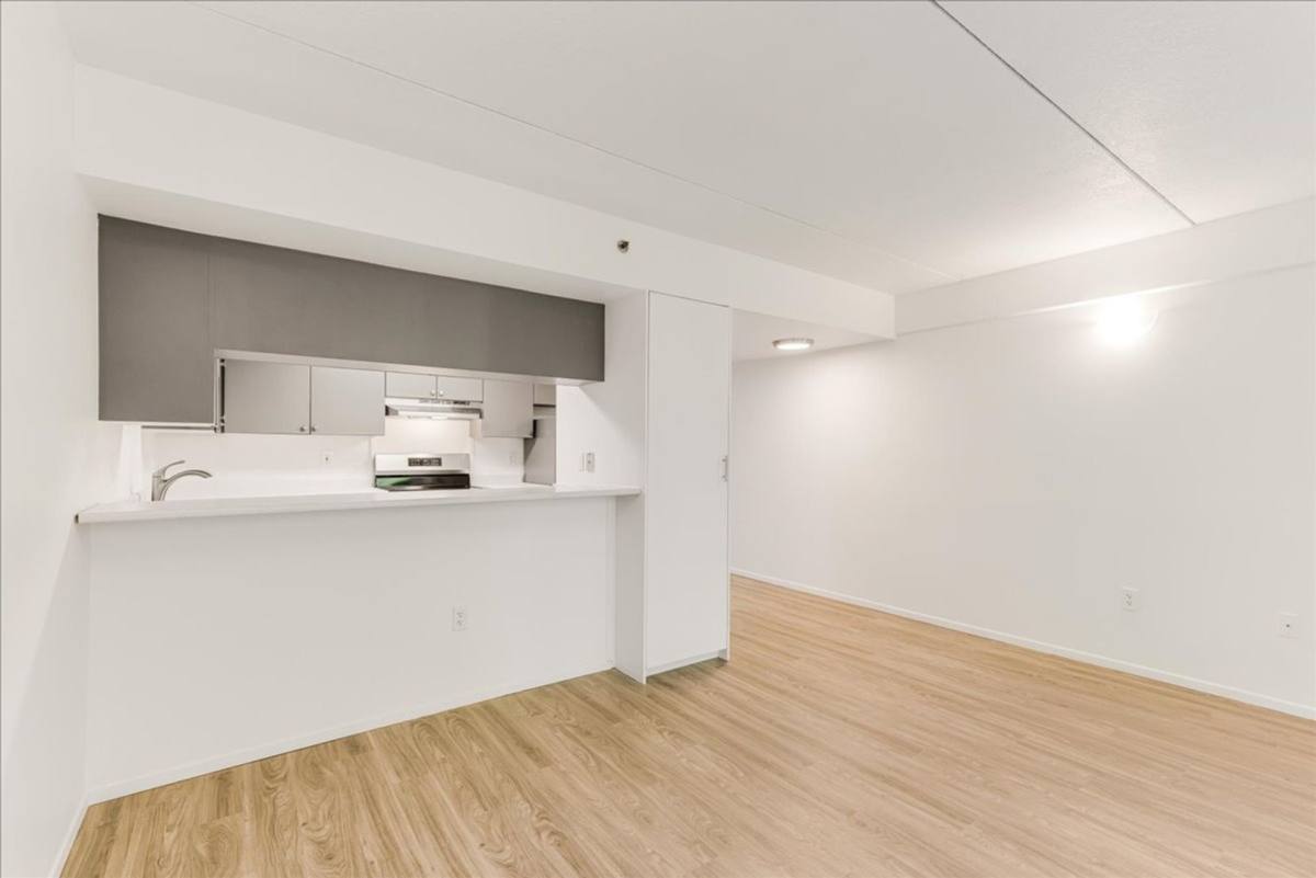 Apartment for rent at 1415 SW Park Ave, Portland, OR 97201