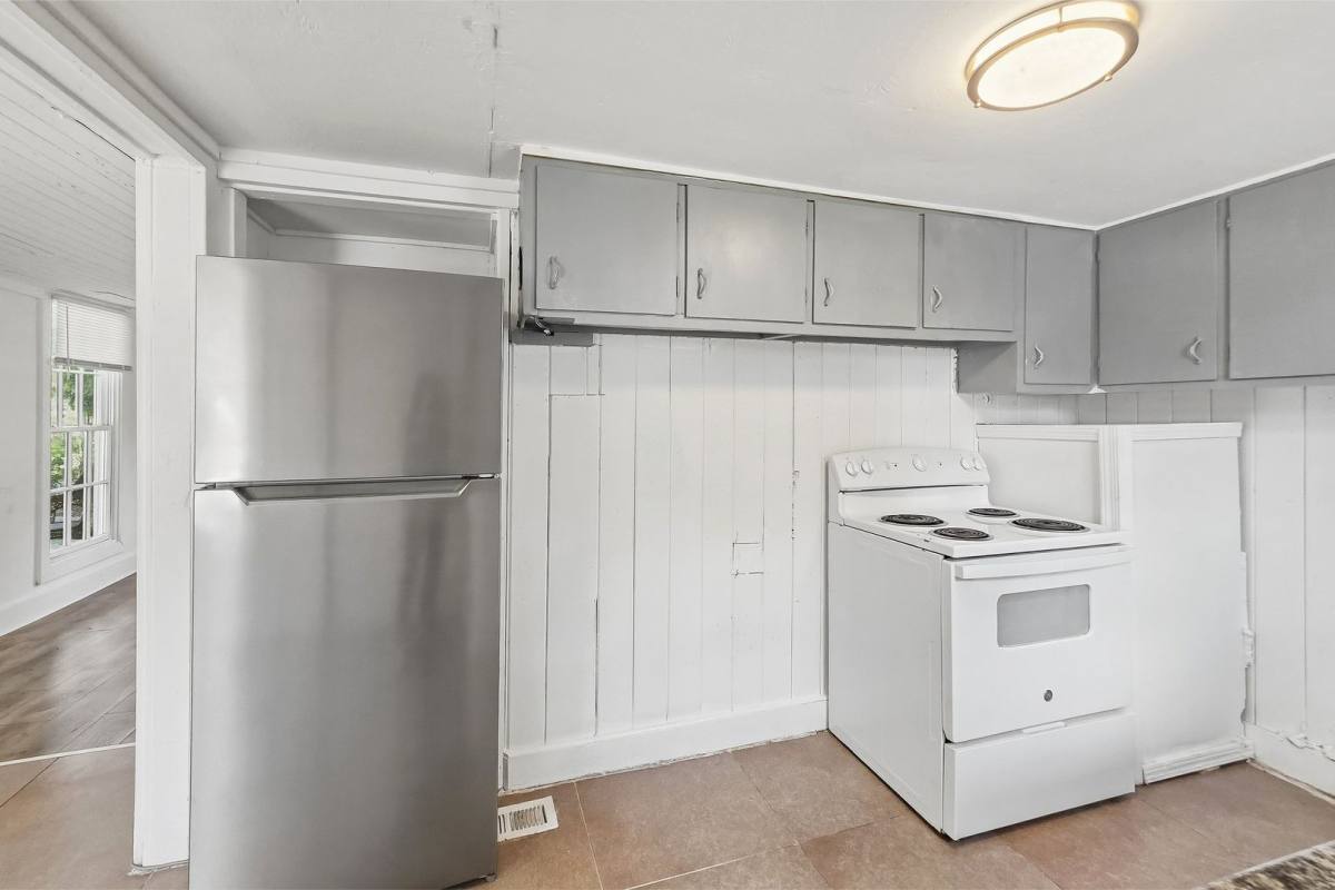 House for rent at 1547 Joyner Ave SE, Marietta, GA 30060