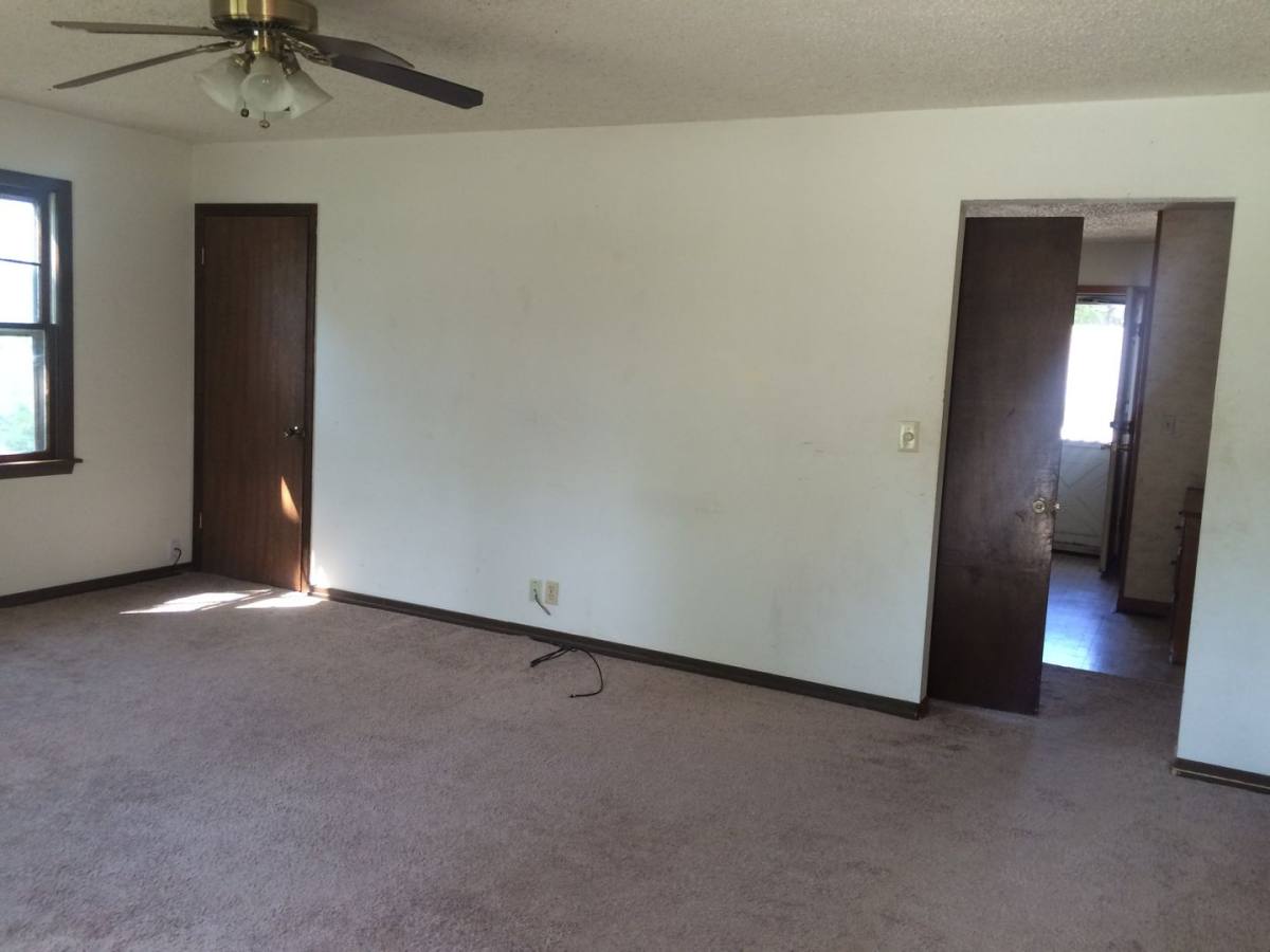 Apartment for rent at 210 202 E, Eudora, KS 66025