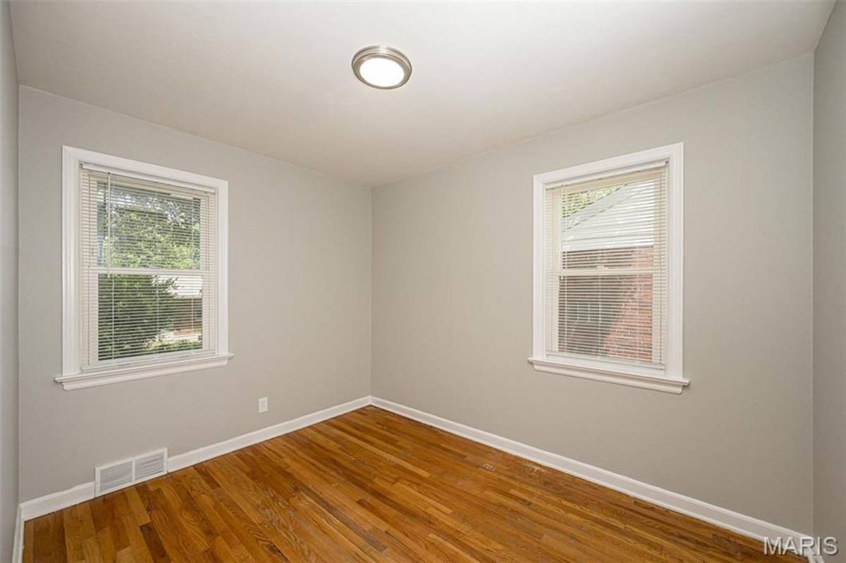 House for rent at 1225 Newark, Saint Louis, MO 63137