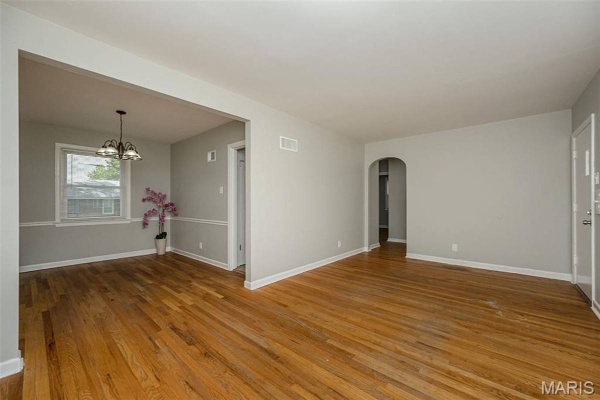 House for rent at 1225 Newark, Saint Louis, MO 63137