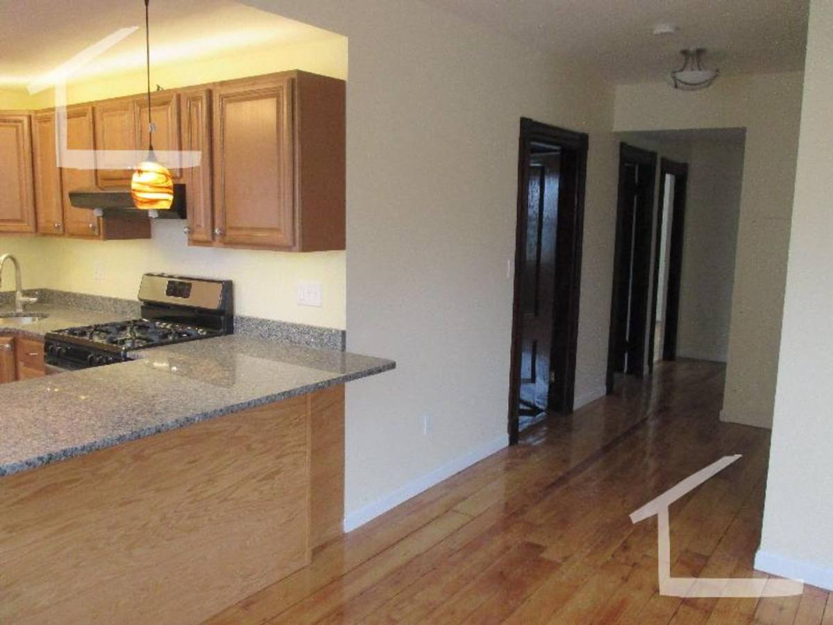Apartment for rent at 5 Smythe St #2, Brookline, MA 02445