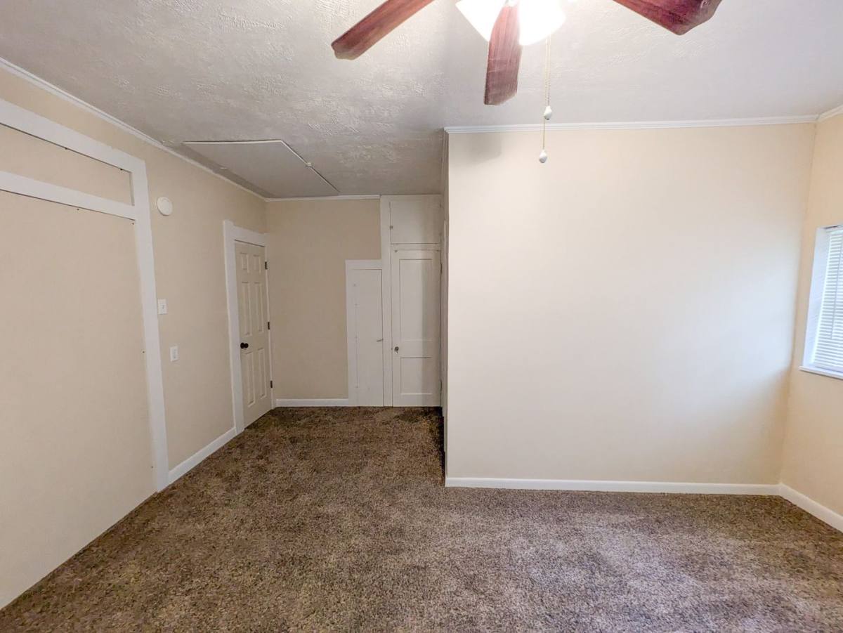 House for rent at 458 Belvedere Dr, Beaumont, TX 77706