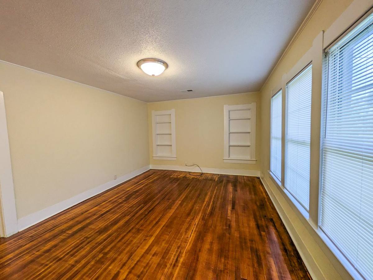 House for rent at 458 Belvedere Dr, Beaumont, TX 77706