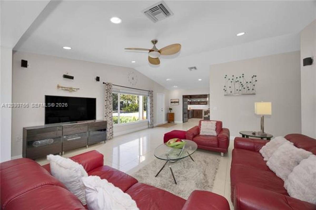 House for rent at 11625 SW 70th Ave, Miami, FL 33156