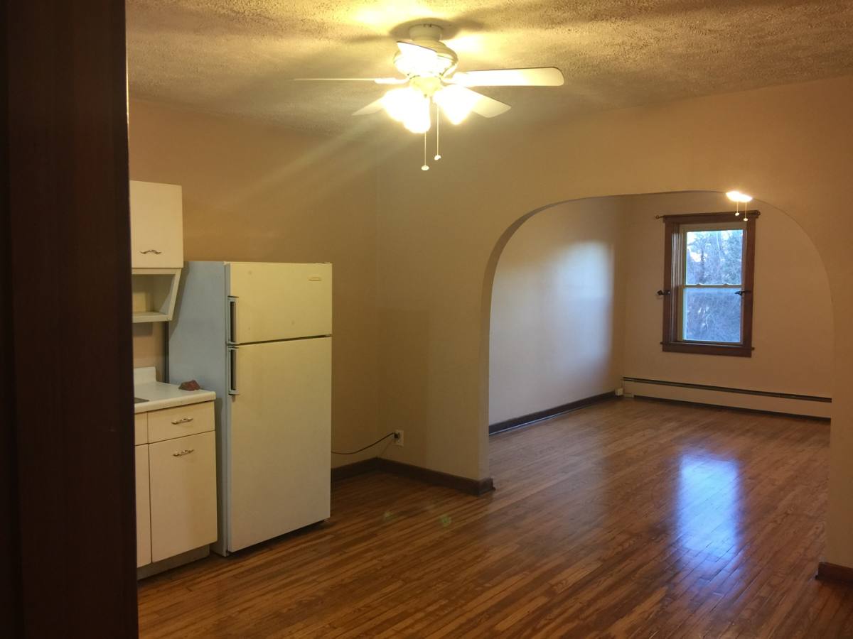 Apartment for rent at 403 Hampshire St, Quincy, IL 62301