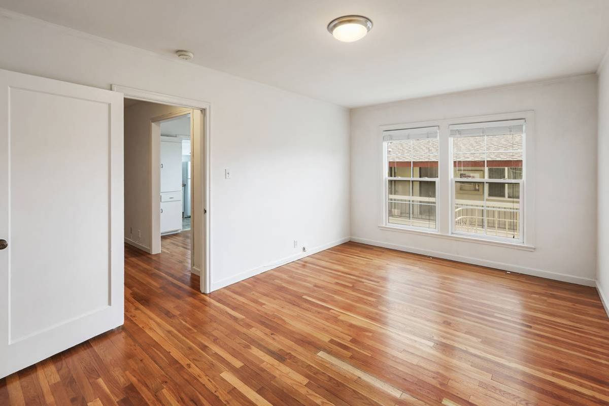 Apartment for rent at 1419-1421 Oak Grove Ave, Burlingame, CA 94010