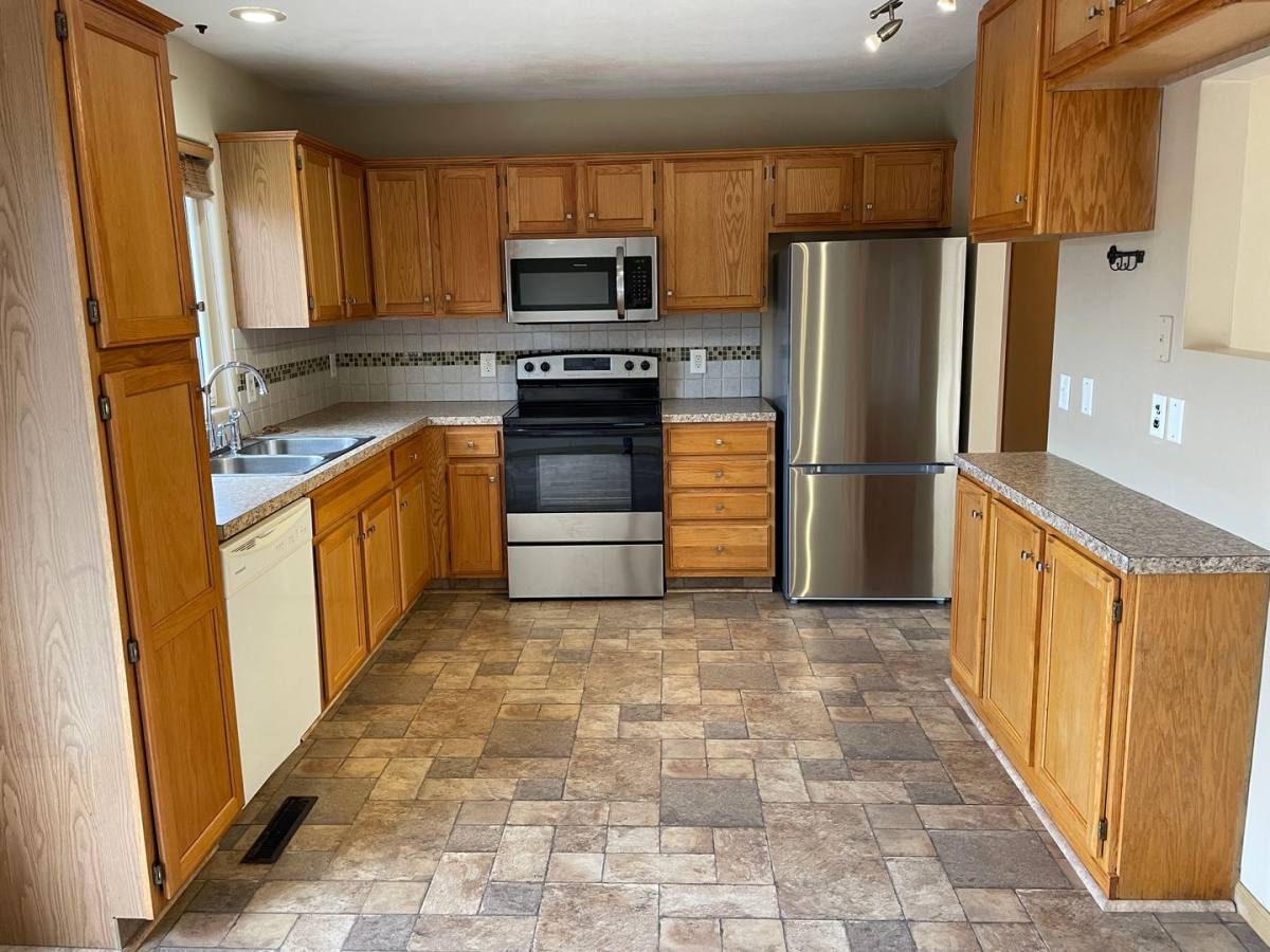 House for rent at 1704 Yorktown St, Bellevue, NE 68123