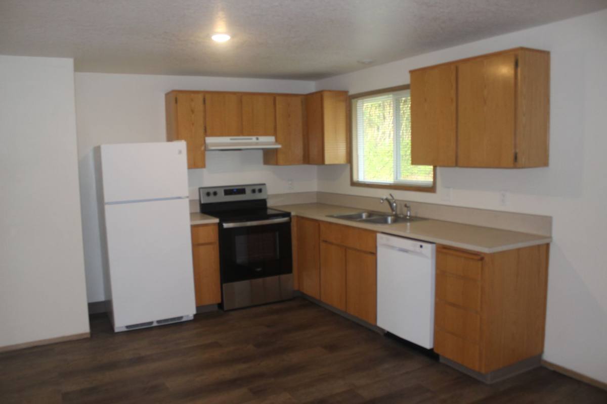 House for rent at 3233 NE Brogden St, Hillsboro, OR 97124