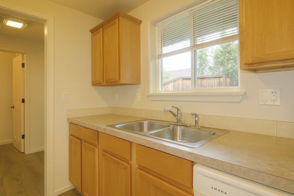 Townhouse for rent at 20812 NE Comet Lane, Bend, OR 97701
