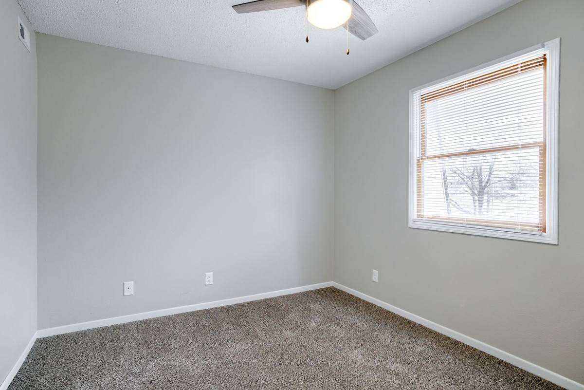 Apartment for rent at 4928 Dudley St, Lincoln, NE 68504