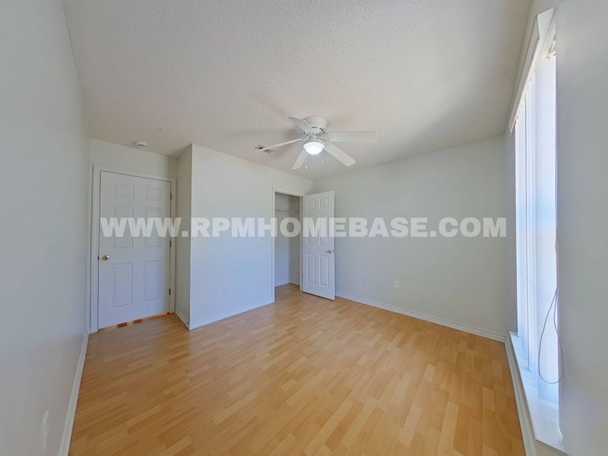 House for rent at 304 Strawbridge Dr, Crestview, FL 32539