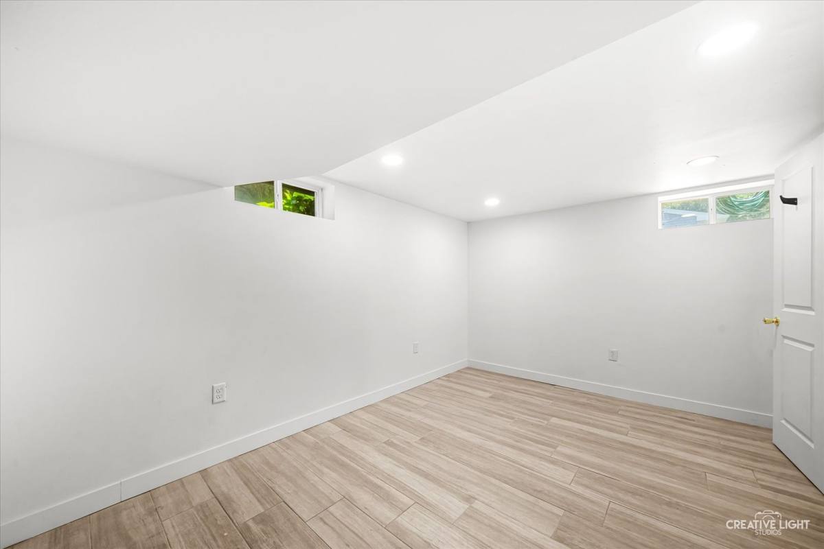 House for rent at 1010 W Roosevelt Rd, Wheaton, IL 60187