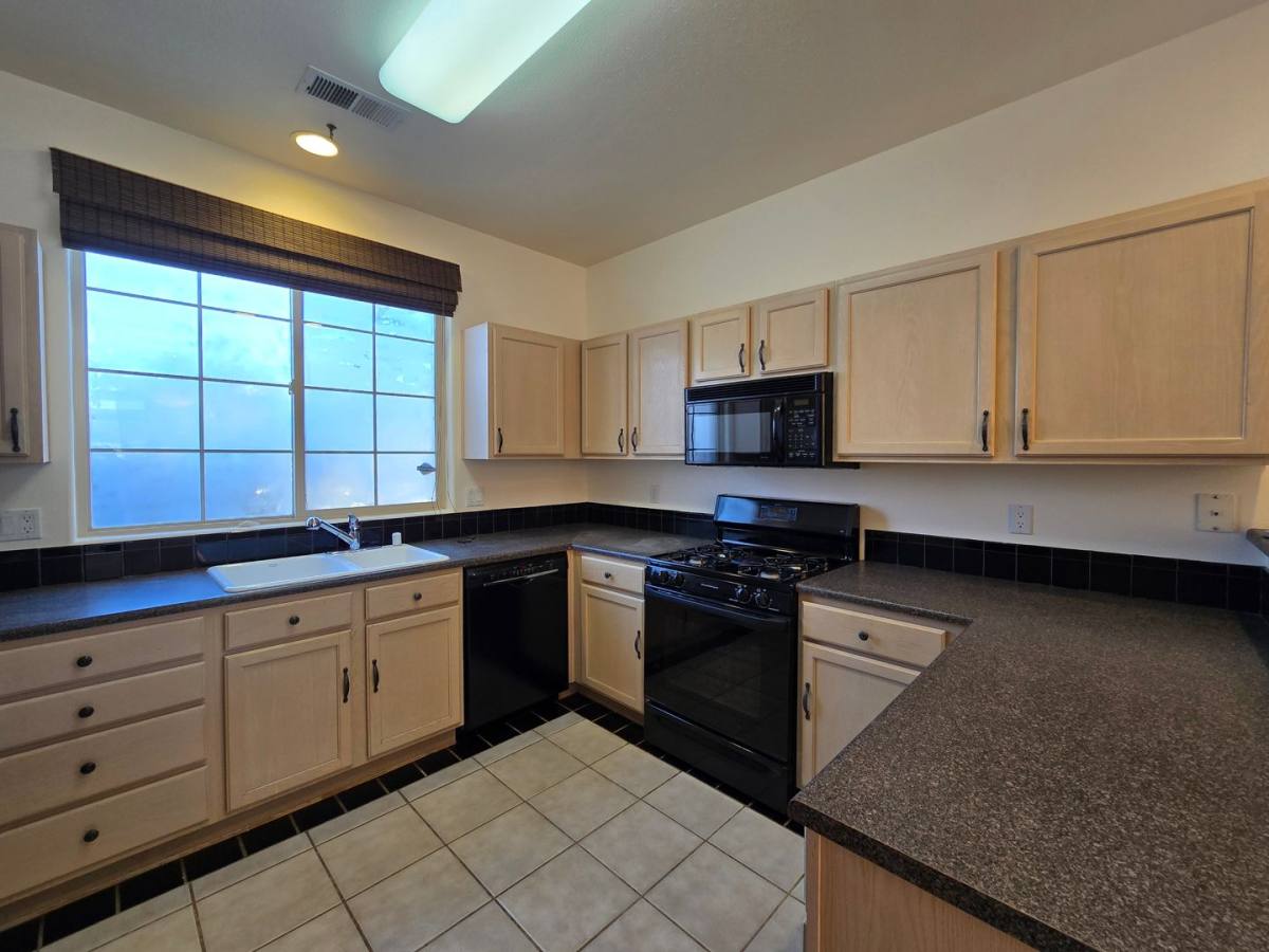 House for rent at 4421 Blue Juniper Loop, Santa Fe, NM 87507