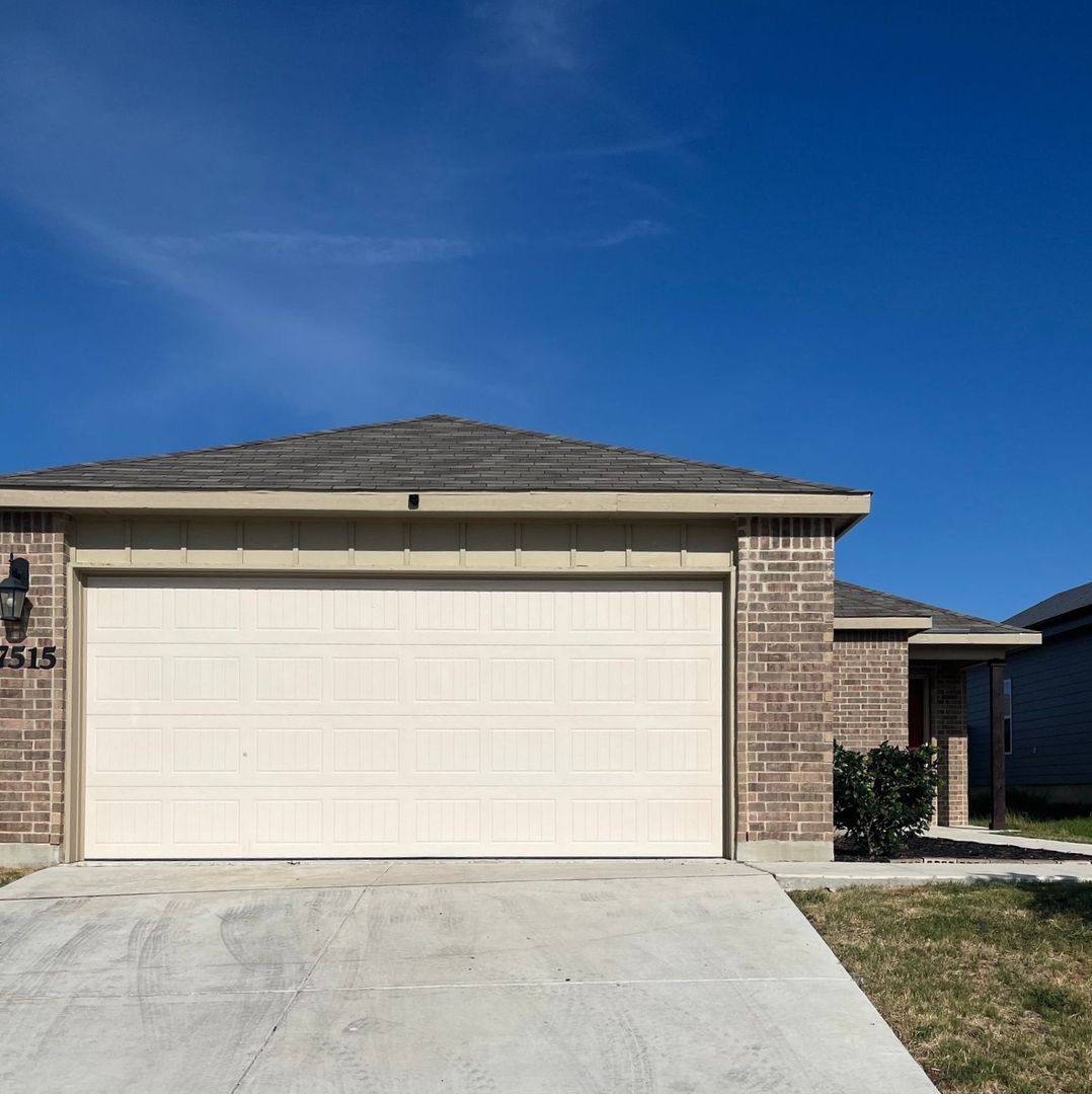 House for rent at 7515 Crestway Ridge, San Antonio, TX 78244