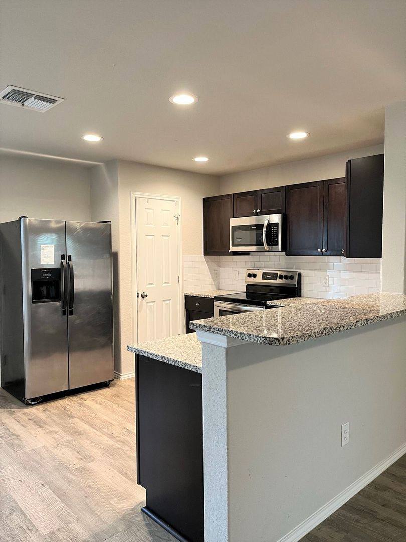 House for rent at 7515 Crestway Ridge, San Antonio, TX 78244
