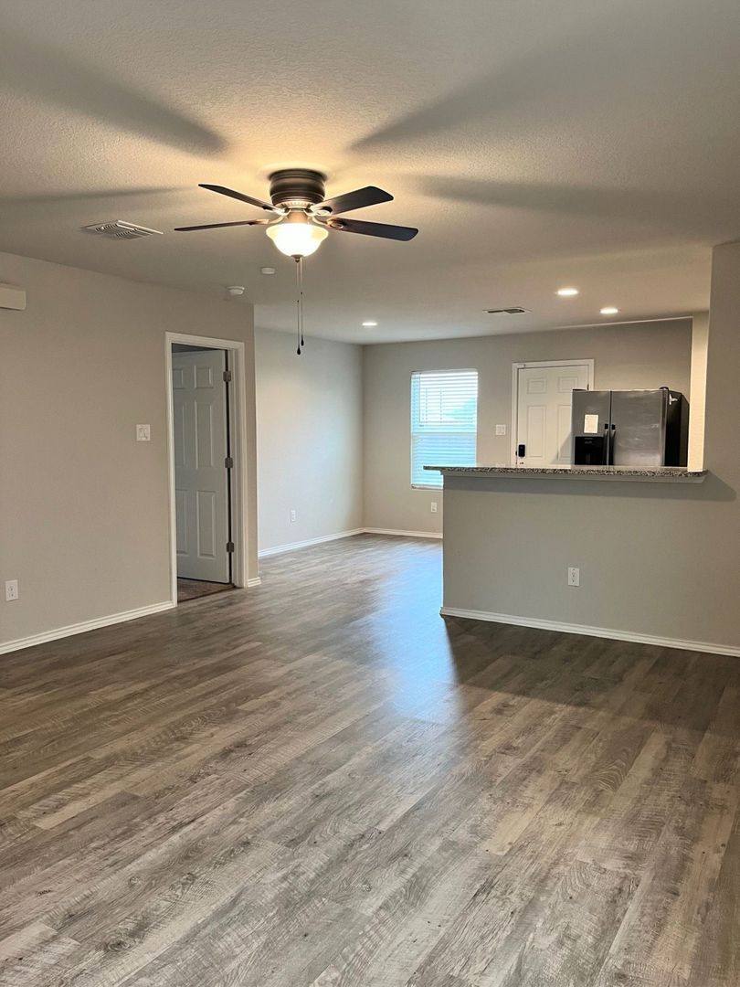 House for rent at 7515 Crestway Ridge, San Antonio, TX 78244