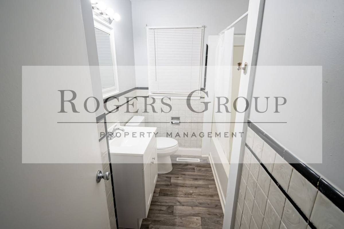 House for rent at 815 Eastway Dr, Henderson, NC 27536