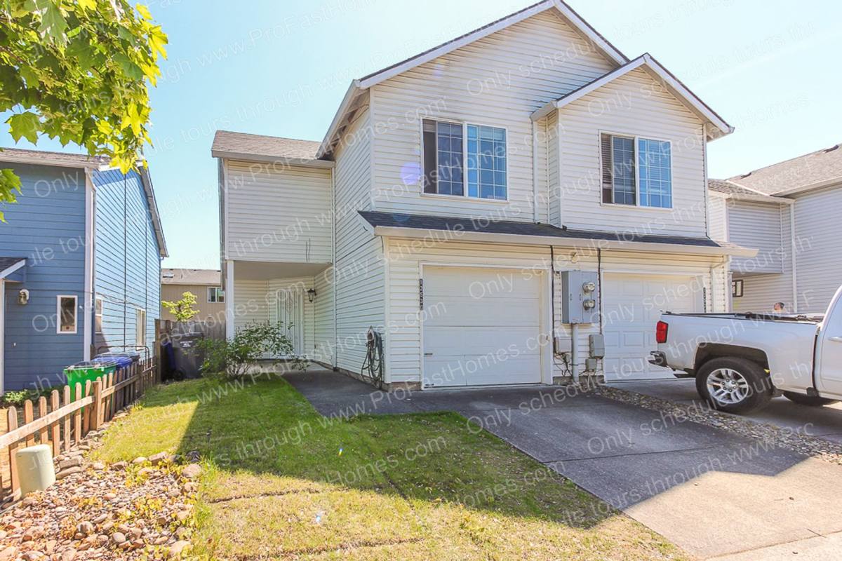 House for rent at 12530 SE Taggart St, Portland, OR 97236