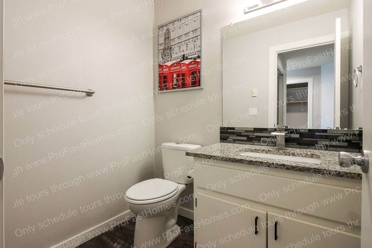 House for rent at 12530 SE Taggart St, Portland, OR 97236