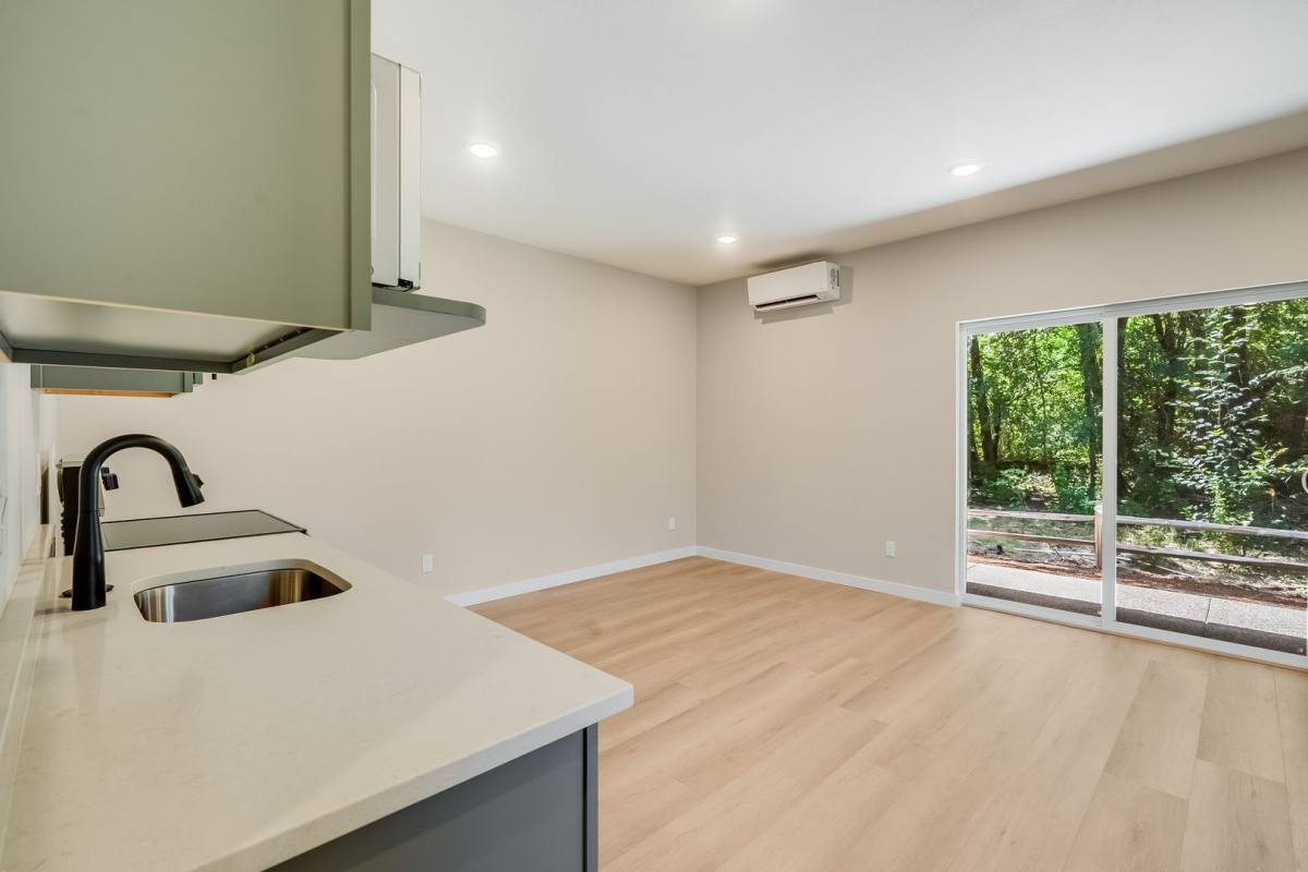 Townhouse for rent at 16901 SW 132nd Terrace, Portland, OR 97224