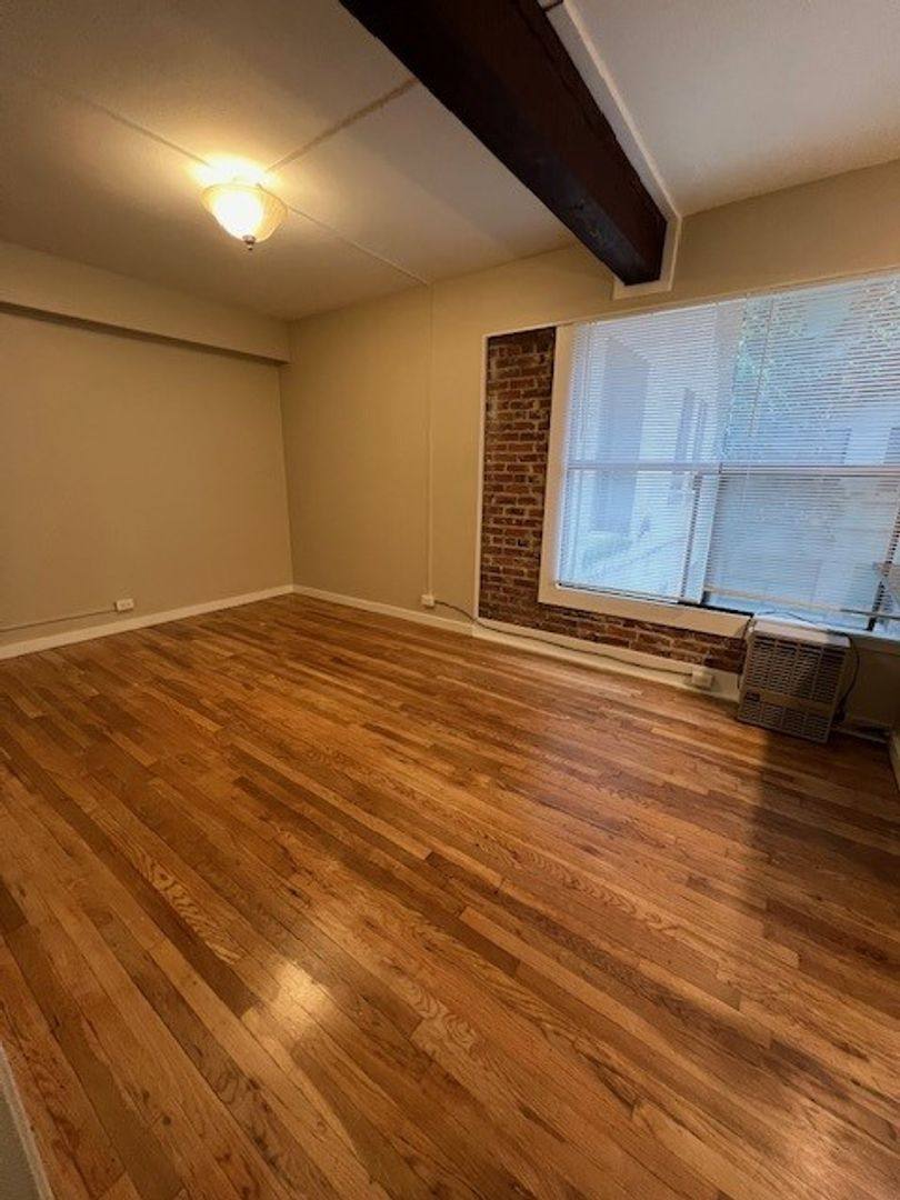 2021 4th Ave, Seattle, WA 98121 - Apartment for Rent - Image 6