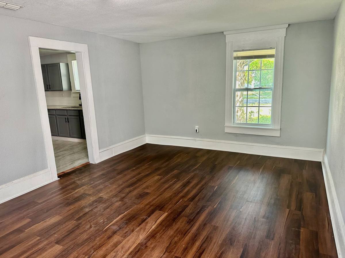 House for rent at 1010 E 13th St, Jacksonville, FL 32206