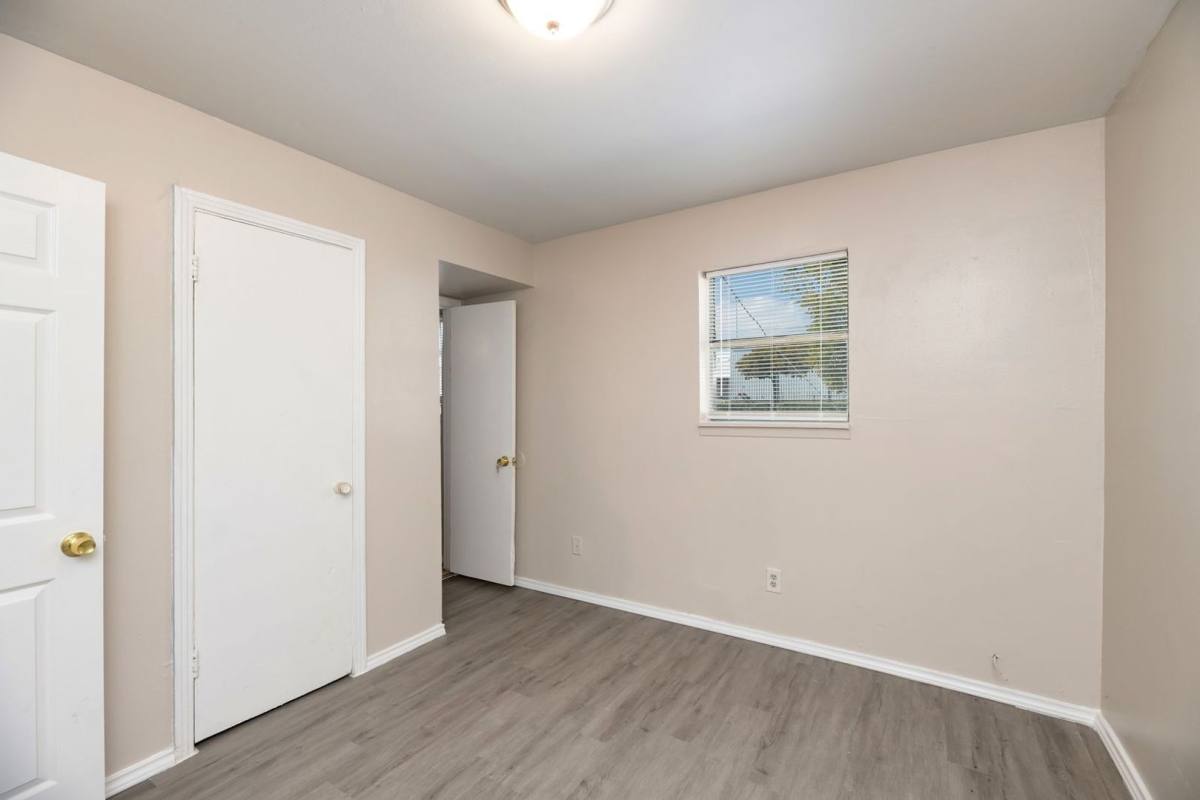 Apartment for rent at 2408 Meyers St, Dallas, TX 75215