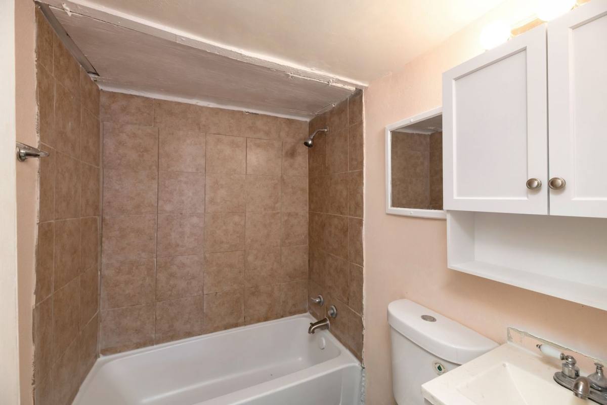 Apartment for rent at 2408 Meyers St, Dallas, TX 75215