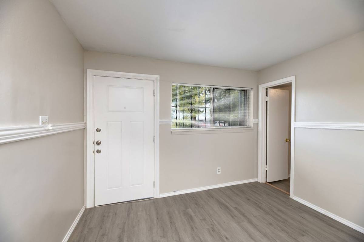 Apartment for rent at 2408 Meyers St, Dallas, TX 75215