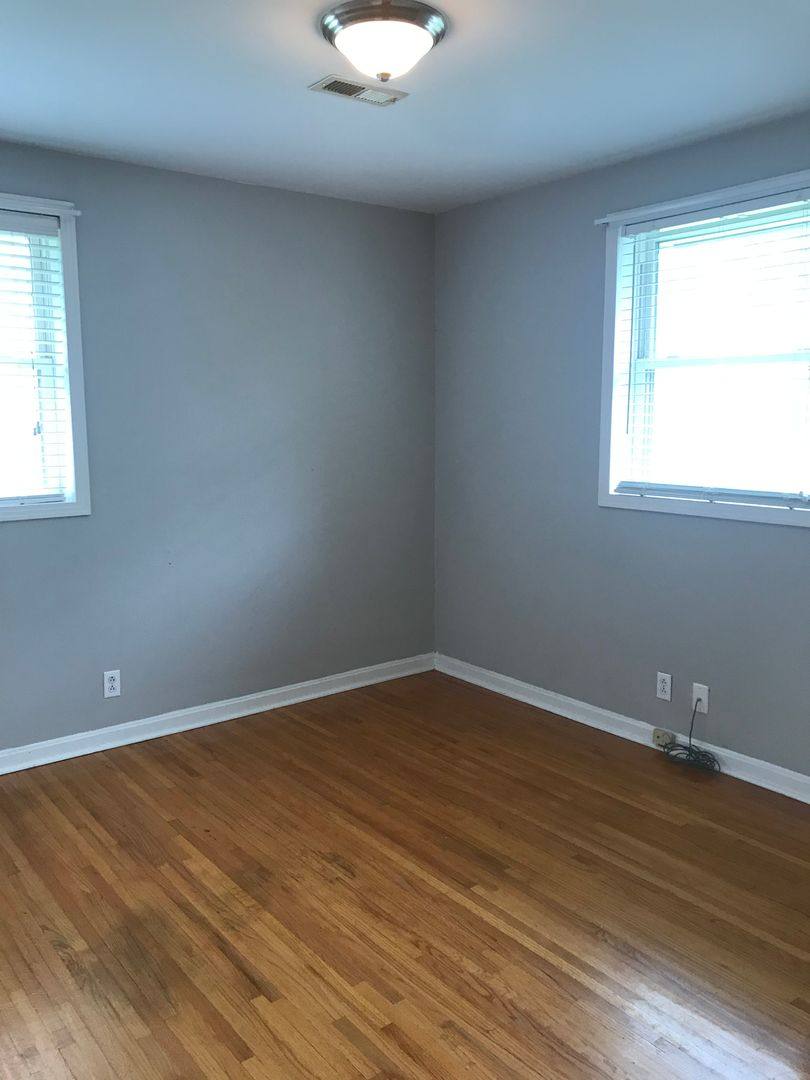 Apartment for rent at 1860 Memorial Dr, Clarksville, TN 37043