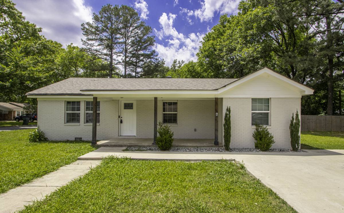 Apartment for rent at 115 Mitchell St, Conway, AR 72034