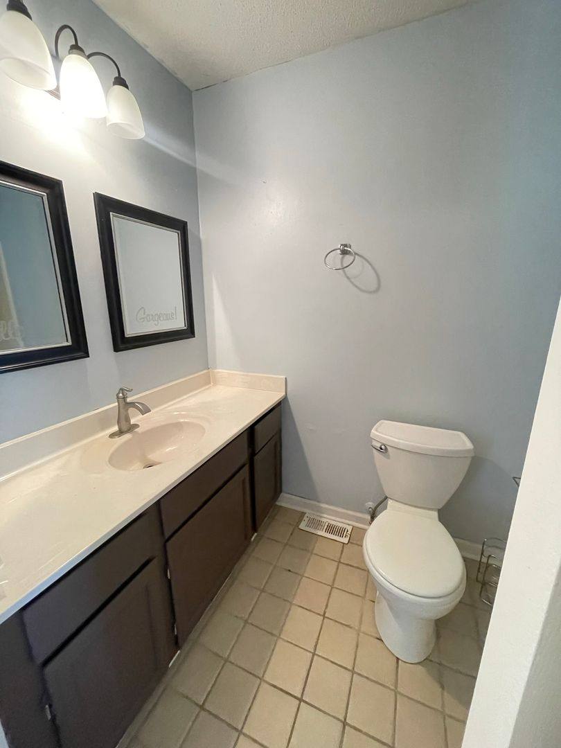 Townhouse for rent at 110 Kingsbridge Lane, Yorktown, VA 23692