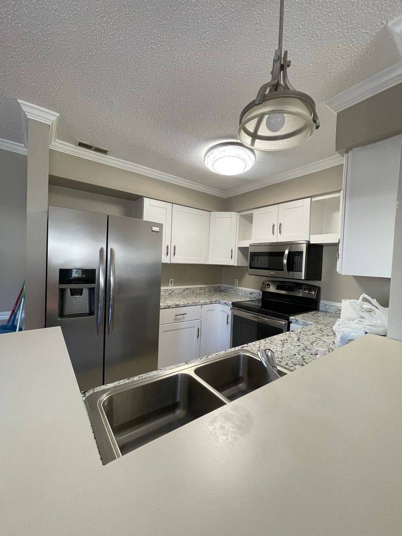 Townhouse for rent at 110 Kingsbridge Lane, Yorktown, VA 23692