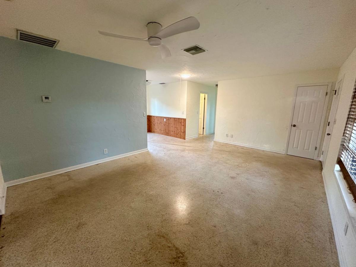 House for rent at 1702 7th St, Vero Beach, FL 32962