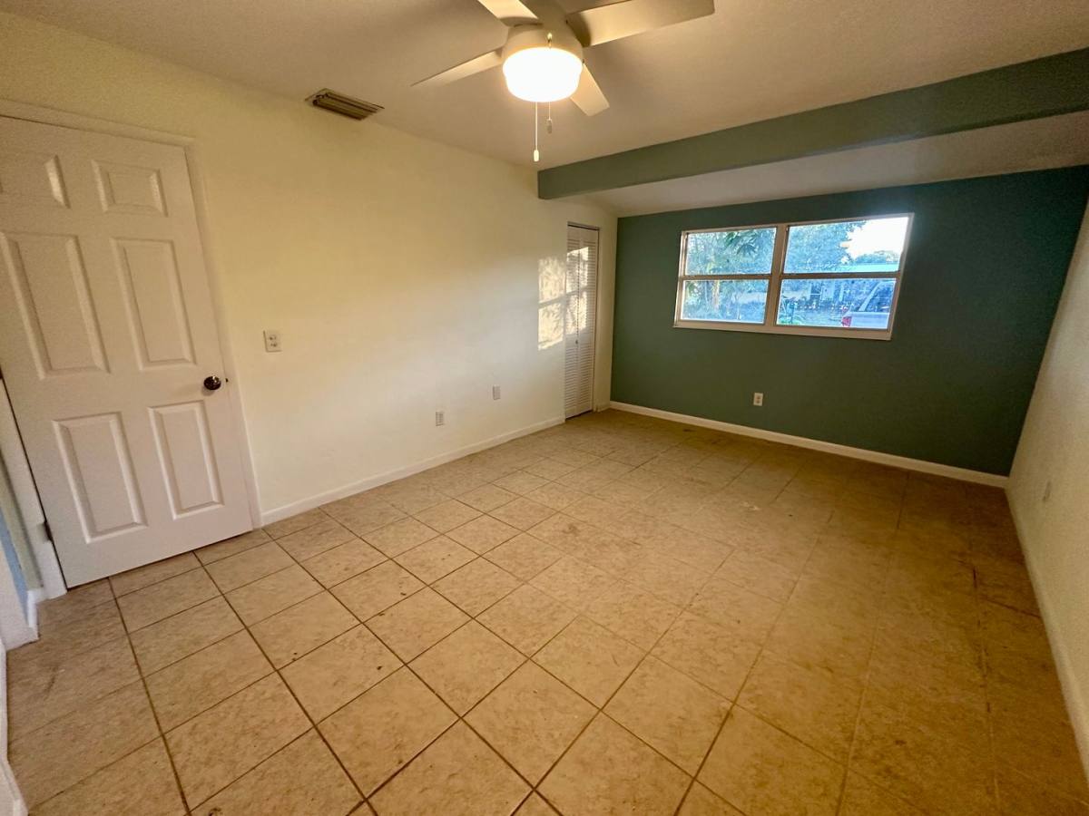 House for rent at 1702 7th St, Vero Beach, FL 32962