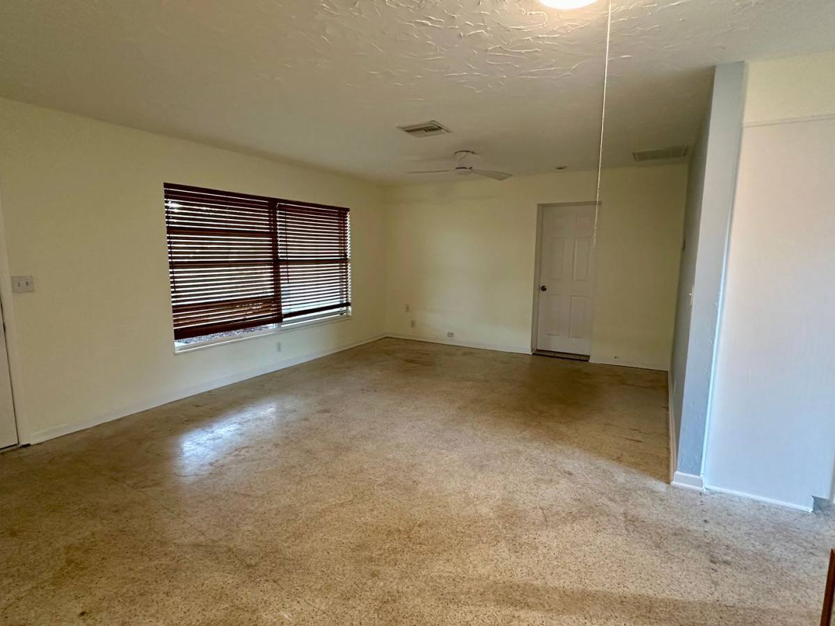 House for rent at 1702 7th St, Vero Beach, FL 32962