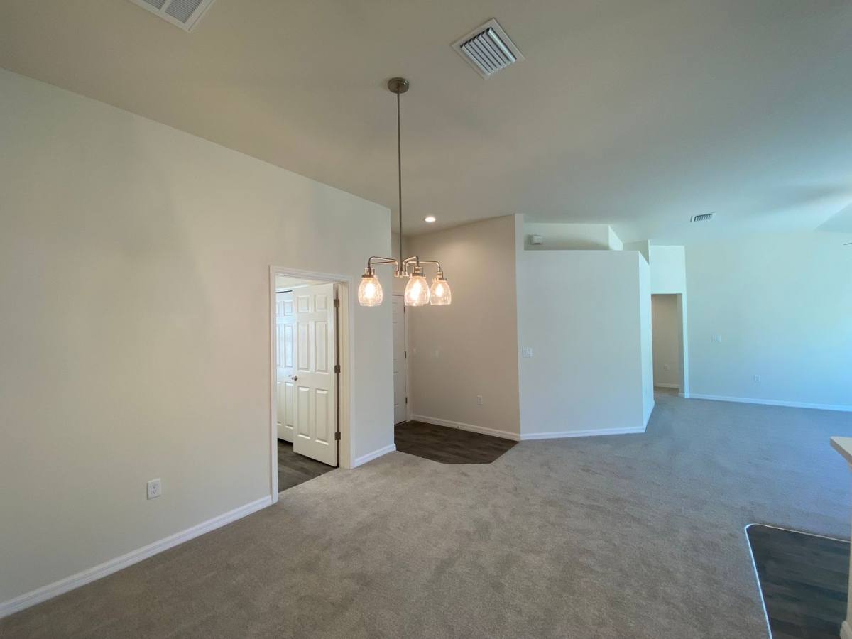 House for rent at 8190 N Wakefield Dr, Dunnellon, FL 34434
