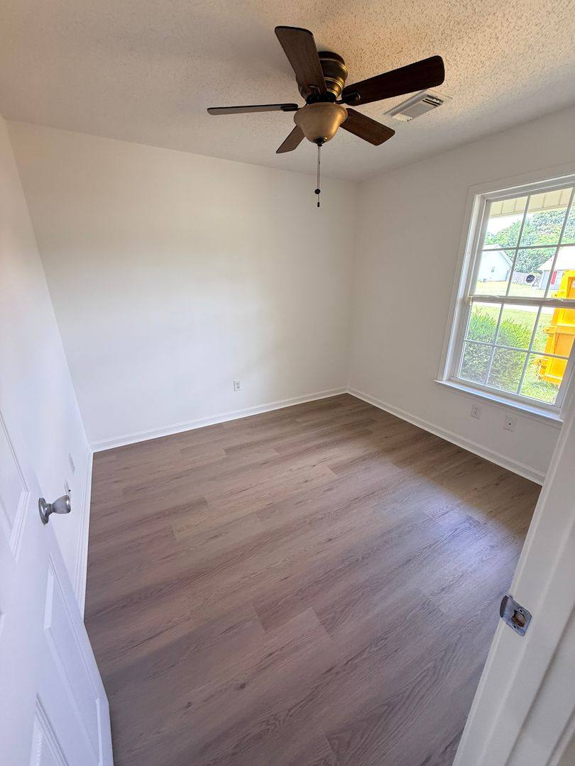 House for rent at 15971 Stone Ridge Parkway, Brookwood, AL 35444