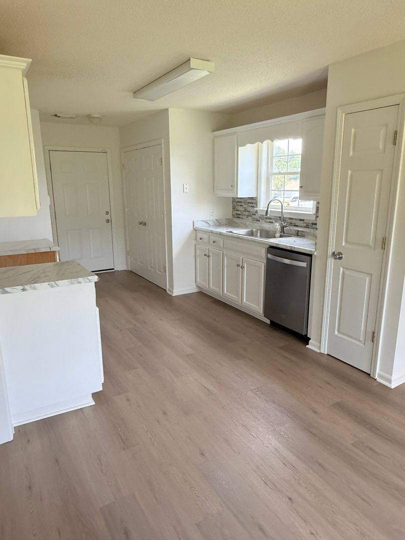 House for rent at 15971 Stone Ridge Parkway, Brookwood, AL 35444