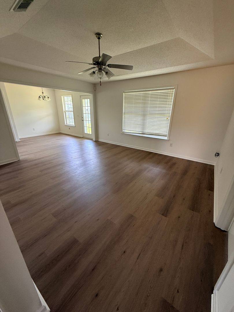 House for rent at 15971 Stone Ridge Parkway, Brookwood, AL 35444